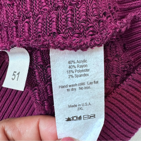 Star Trek Hand Made Knit Sweater XXL Maroon - Picture 5 of 6